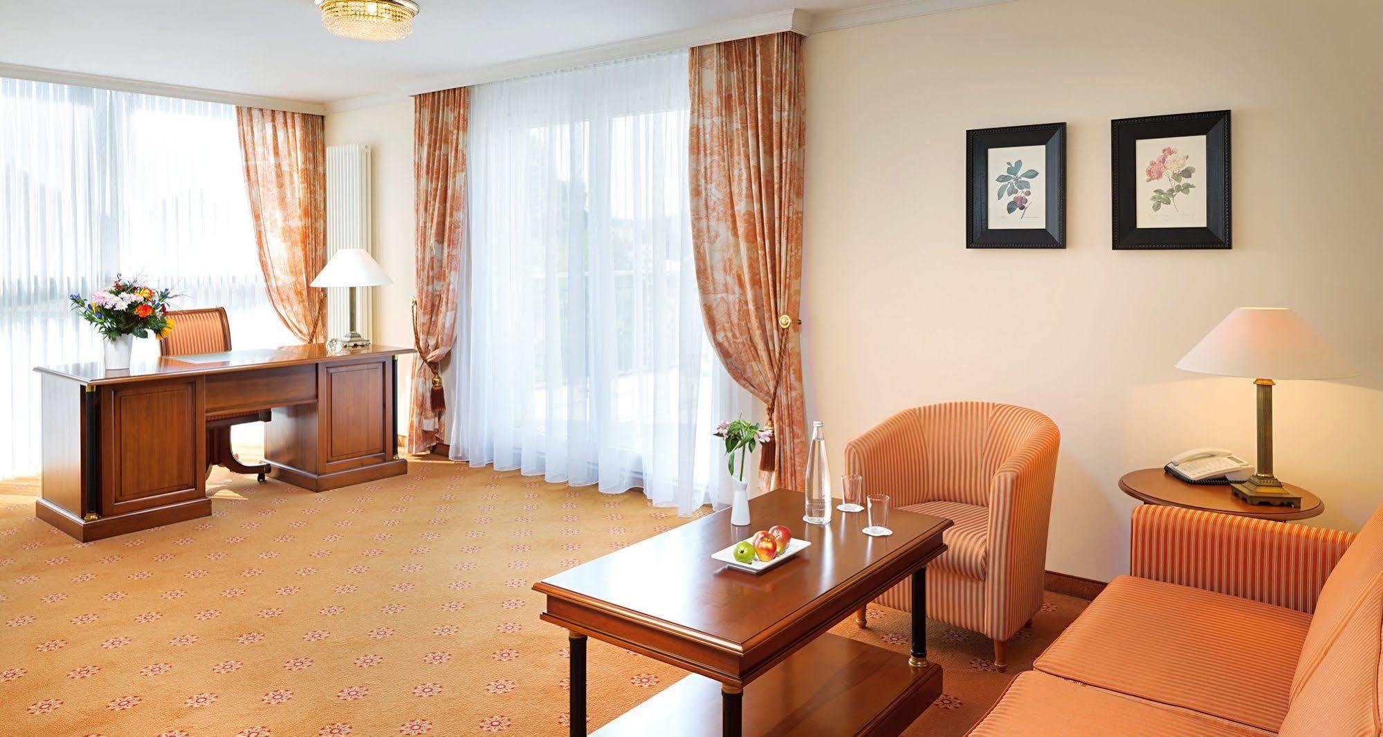 Victor'S Residenz-Hotel Berlin Mitte Екстер'єр фото